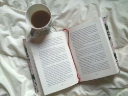 Hot Tea + Books On We Heart It. Http://Weheartit.com/Entry/93241381?Utm_Campaign=Share&Amp;Amp;Utm_Medium=Image_Share&Amp;Amp;Utm_Source=Tumblr