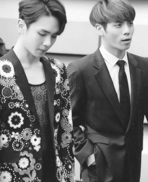 misskpopforever:JongKey…