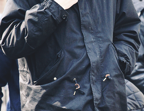 celestyeol:  glasses x parka (◕‿◕) 