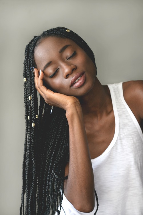 asmakamara:  Lmao, I stay sleep ☁️✨ 
