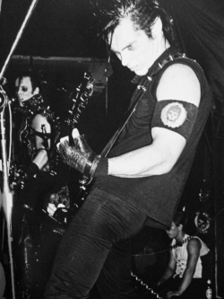 thebloodandthebody:  The Misfits - Chase Park Show (August 15th 1981)&ldquo;Doyle was wearing his first pair of arm bands. In school, the week before, he and I printed a small Crimson Ghost head on fake white leather. He then painted a red circle around