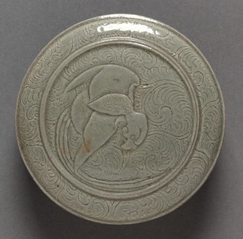 Covered Box: Yue Ware (lid), 907-960, Cleveland Museum of Art: Chinese ArtSize: Diameter: 13 cm (5 1