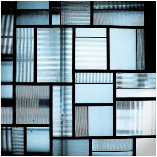 shari-vari:Fluted Glass Panels Designed by Robert Mallet Stevens