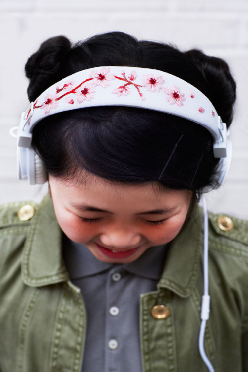 etsy:  This creative headphone embroidery project was dreamed up by the marvelously talented Lova Bl