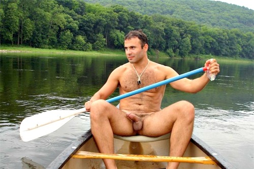 dekanuk:    dekaNuk’s archive of naked exhibitionist men and dekaNukslave’s archive   