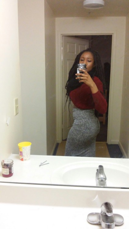 lostqueenlostqueen:  I went out over the weekend caking like this 