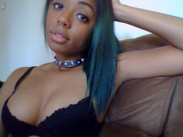 666angsta:  killbria:  so fucking happy to be home.  mmm 