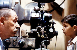 000l0l0l00:  otfilms:  Philippe Noiret and Salvatore Cascio in Cinema Paradiso, 1988.  🧩