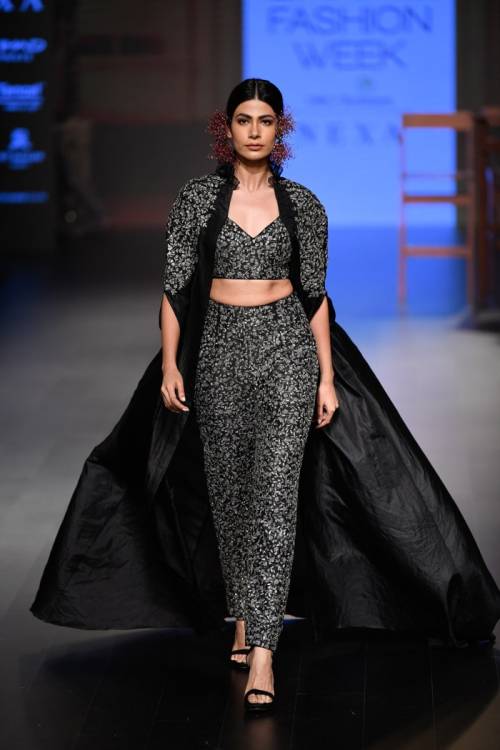 SVA by Sonam & Paras Modi, Lakmé Fashion Week, Winter Festive 2018An outfit for Yennefer