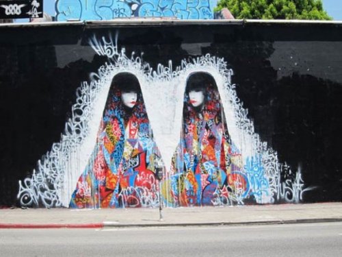 nightofmisty:  Geisha Street Art. 