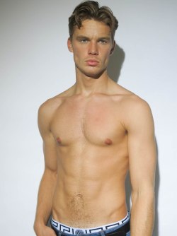 lightspeeddreams:  James Chapman at Select Models, London