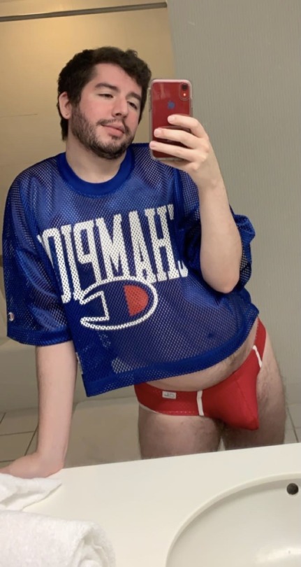 peachzaquiribinx:peachzaquiribinx:Something something about sports for Father’s