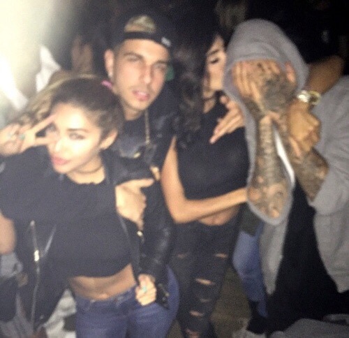 nicesweetpretty:  Bild über We Heart It #couples #expensive #friends #gold #grunge