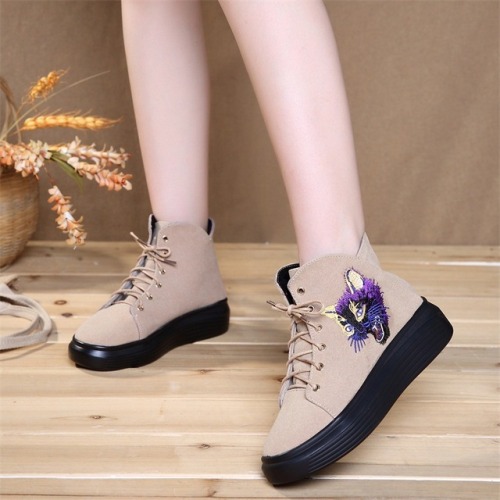 summersunny88:Cat Embroidered Platform Casual Short BootsRetro Pu Lace Up Platform British Style Sho