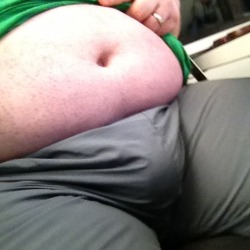 bibearmarried:Big bulge and belly at work