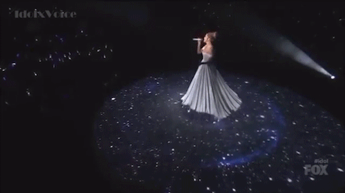 sizvideos:  Amazing dress (Video)