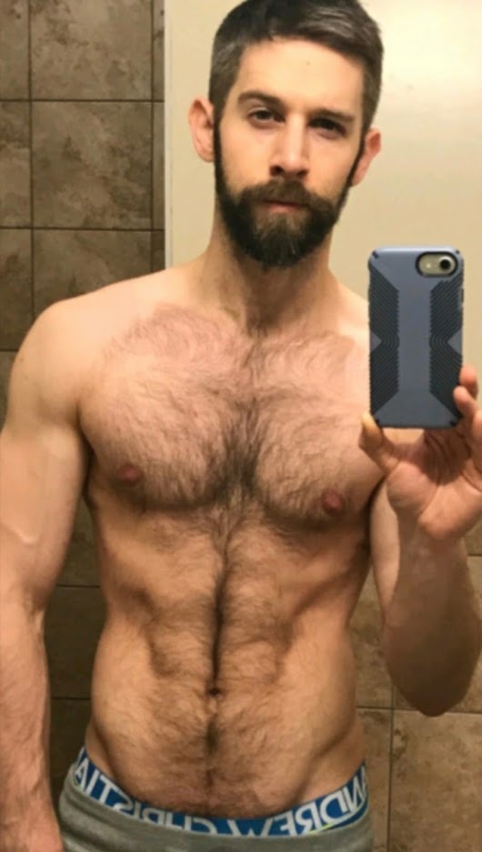 cuddlyuk-gay:  I generally reblog pics of guys with varying degrees of hair, if you