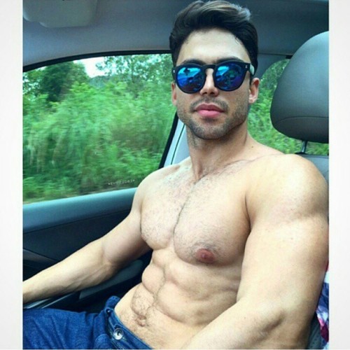 sixthesense:  ig nubladus.tk follow back 😉 #boys
