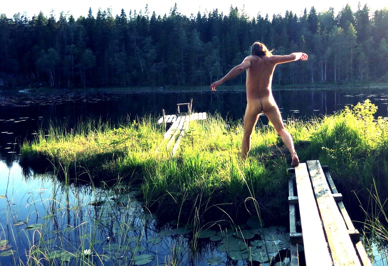 drooogne:  The Swedish summer is a wonderful time🙏 Peace and love to all!!😊