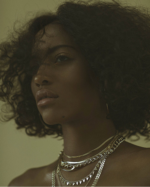 divinebeauties:Deja Monet  //  Ph: Liz Bretz