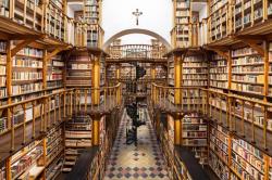 steampunktendencies:    The abbey’s library