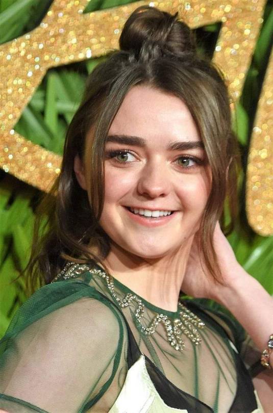 Porn rosalindesantiago:Maisie Williams  photos