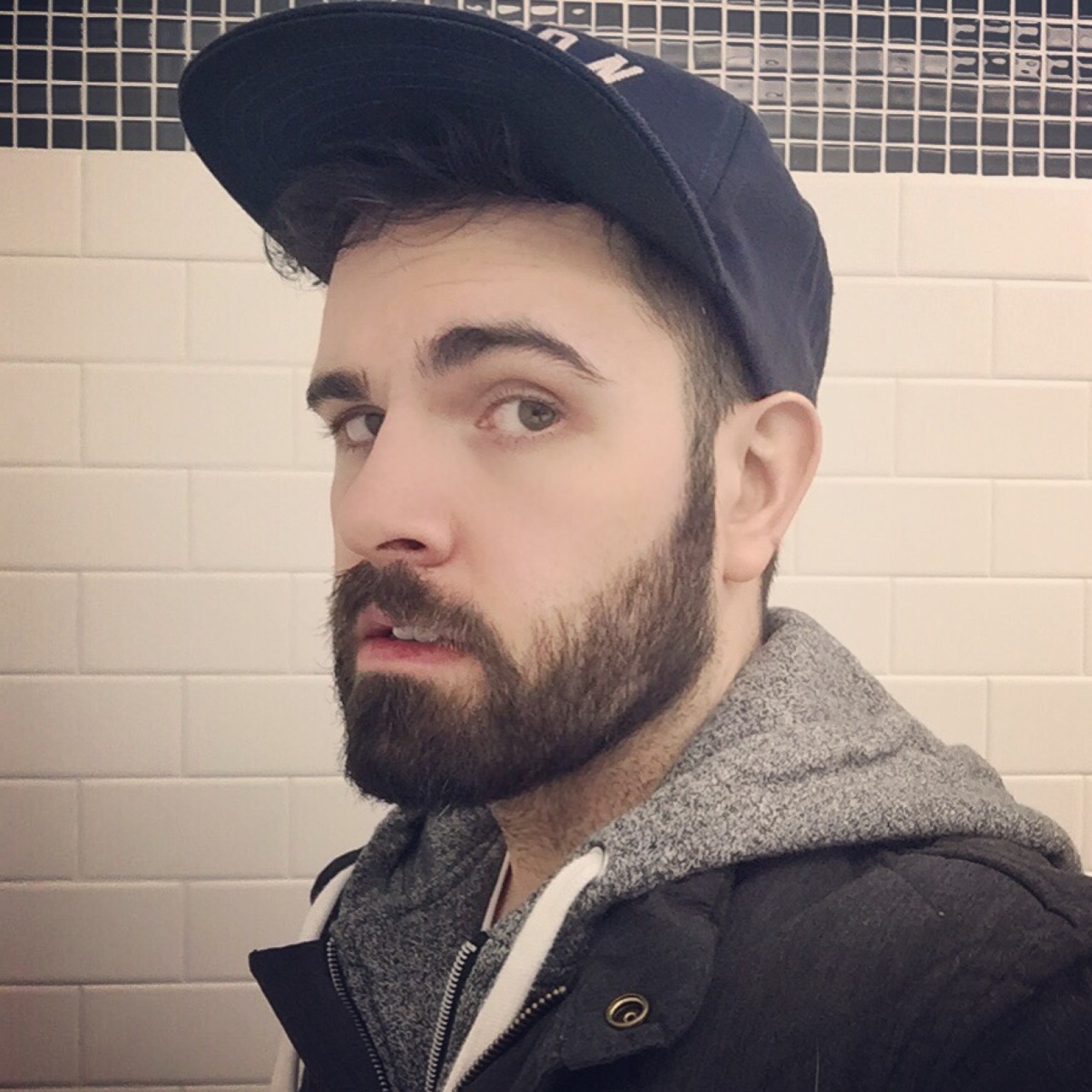 booksofadam:  Neckbeard o'clock 