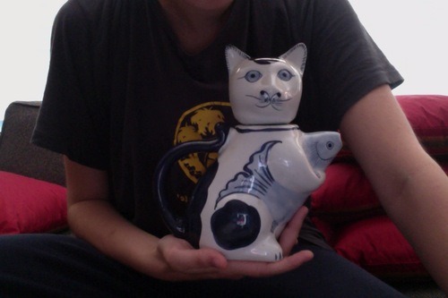 republicannibal:  piertotum-locomottor:  cuteleesi:  kingbard:  cuteleesi:  kingbard:  water-music:   Enjoying some dark chocolate almond milk in my favorite cup before work it’s the cutest cup :3   i see your cat cup and raise you a cat bowl    Your