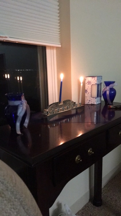 danigreyjoy:baby’s first hanukkah