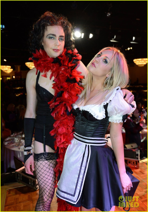 seriousreadingproblem:  Big Bang theory cast members dressed up as Dr.Frank n Furter and magenta.