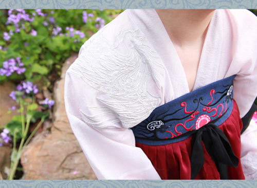 Traditional Chinese clothes, hanfu. Photos by 谯梦.