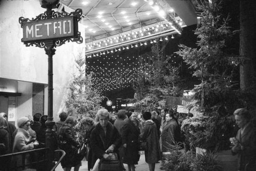 Galeries Lafayette , Christmas Paris 1966