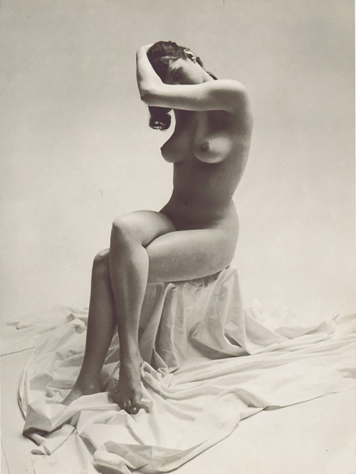 grandma-did:  Werner Schmölcke, Nude Study #2 
