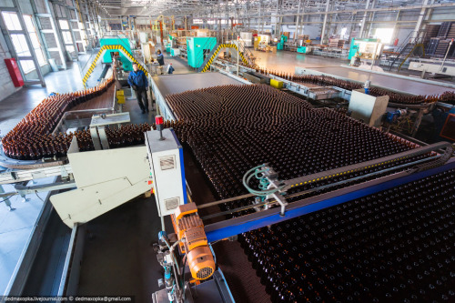 odditiesoflife:Glass Bottle Manufacturing Plant, RussiaThis is the Novosibirsk plant - a company wit