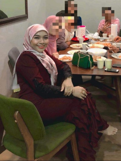 Bini orang Klang anak 4. Tetek kecik, bontot besar... - Tumbex