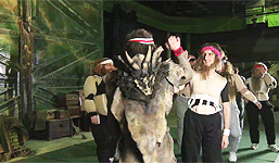 raiponces:“In preparation for the Battle of the Five Armies, all of us dwarves have been doing
