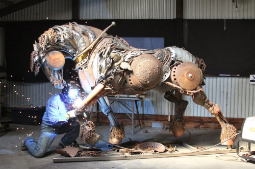 corpsebod: stirfriedgiblets:  asylum-art:  The Incredible Scrap Metal Animal Sculptures of John Lope