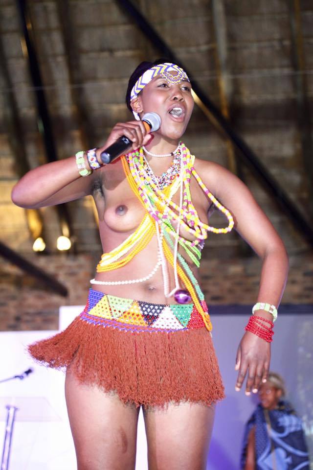   Via Indoni Miss Cultural South Africa PUSELETSO MALOKA DOING HER PRAISE SONG ON