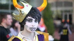 ceriene:tastysuey:Homestuck gets plenty of hate at cons, so I count and enjoy each time we show up i