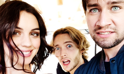 clairefrayser:  Reign cast, season two. 