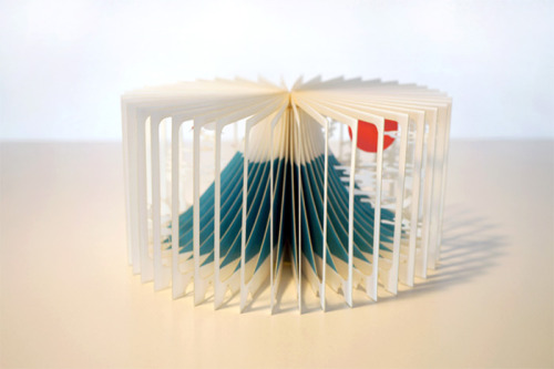 archiemcphee:  Japanese graphic designer and architect Yusuke Oono (previously featured here) has created a beautiful new set of three-dimensional, 40-panel, laser-cut books, which includes lyrical depictions of “Jack and the Beanstalk“ and Mount