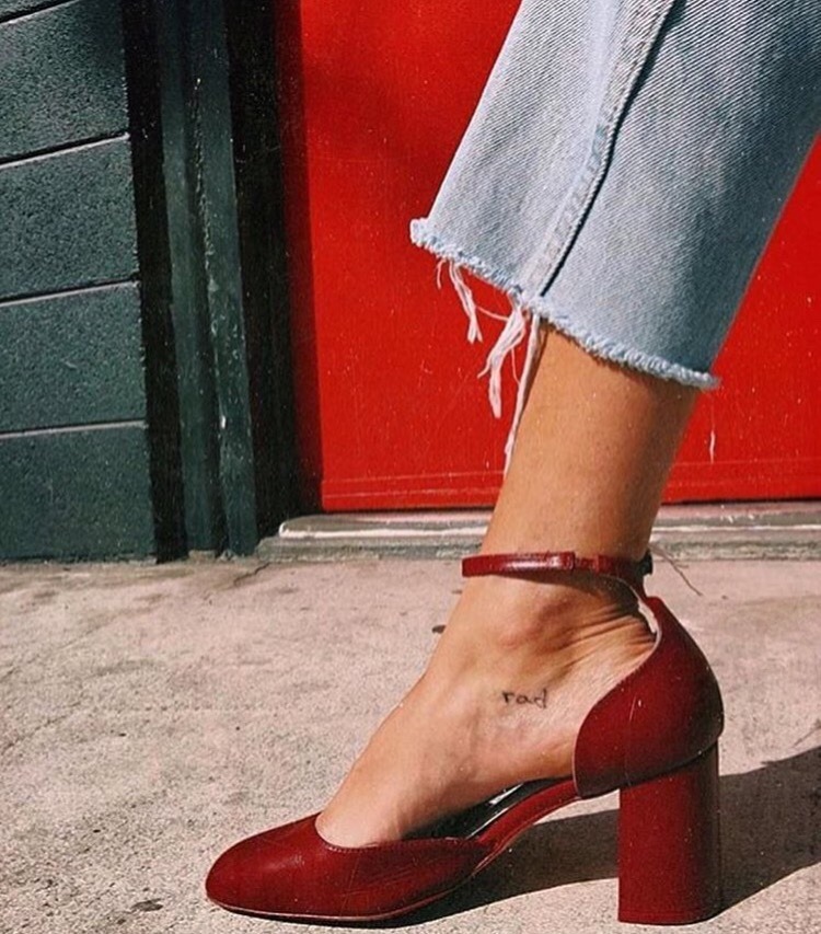 aesthetic red shoes
