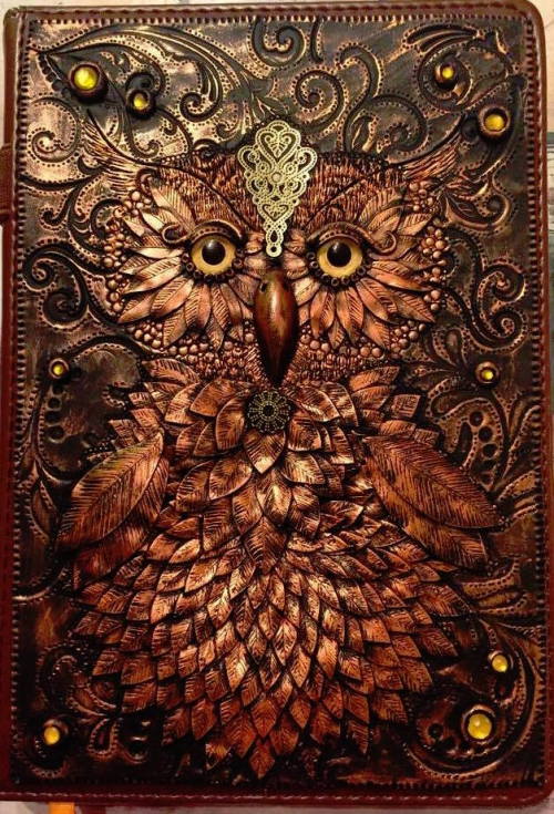 bulwark369:  lonewlf:  culturenlifestyle:Handcrafted Fairytale Clay Journals by Mandarin Duck Jewelry designer Aniko Kolesnikova, (previously featured here) best known as Mandarin Duck is recognized for her whimsical, sophisticated, ornate work featuring