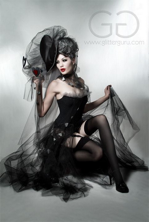 corset-fetish:  Corset FetishCorsets on Twitter
