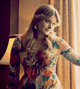 Rachel Keller Hot