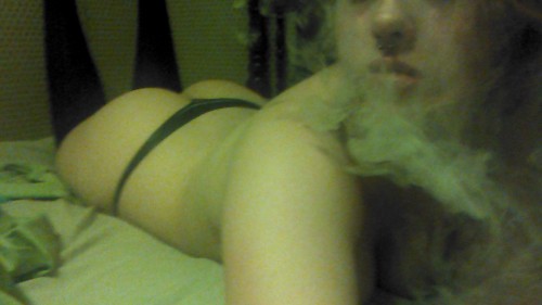weed-breath:  Lonely sleepless nights are made better with weed~  