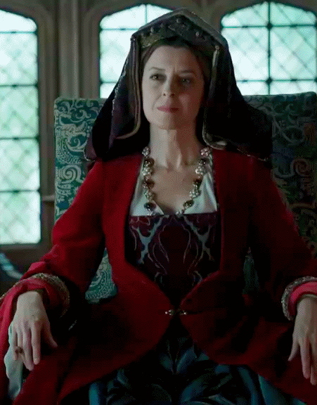 catalina-de-aragon:Costumes from TV Series “Carlos Rey Emperador” (2015):Katherine of Aragon, Isabel