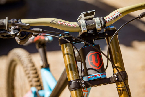 aces5050: (via Danny Hart’s Mondraker Summum - Mountain Bikes Feature Stories - Vital MTB)