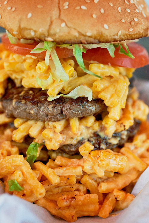 the-dope:  Mmm I want this with a veggie burger