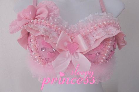 Pretty Girl Handbook.*: